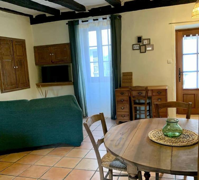 Maison Medievale Climatisee Avec Jardin Monpazier Exteriör bild